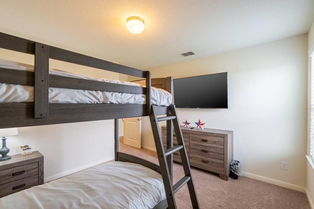 Photo of Bedroom in Medina Valley