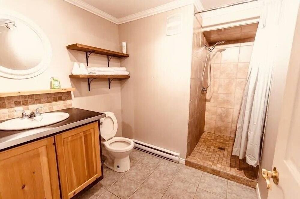 Photo of Bathroom in Deleage