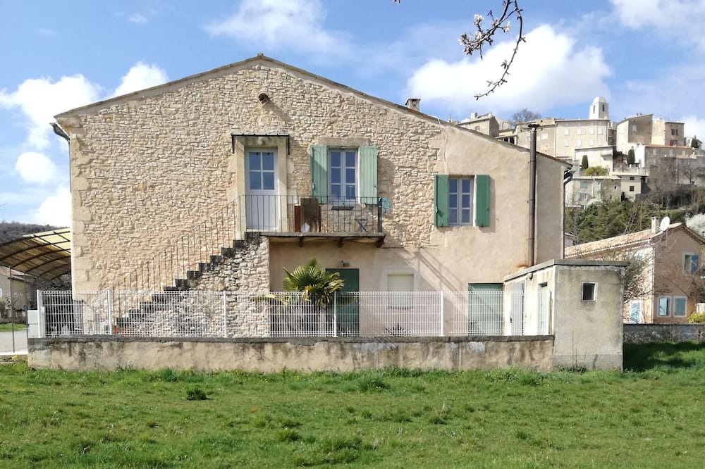 Photo of Outdoor in Simiane-la-Rotonde