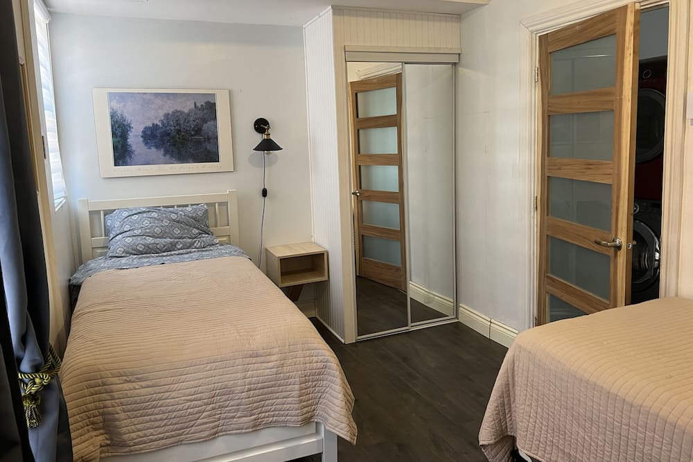 Photo of Bedroom in Saint Hyacinthe
