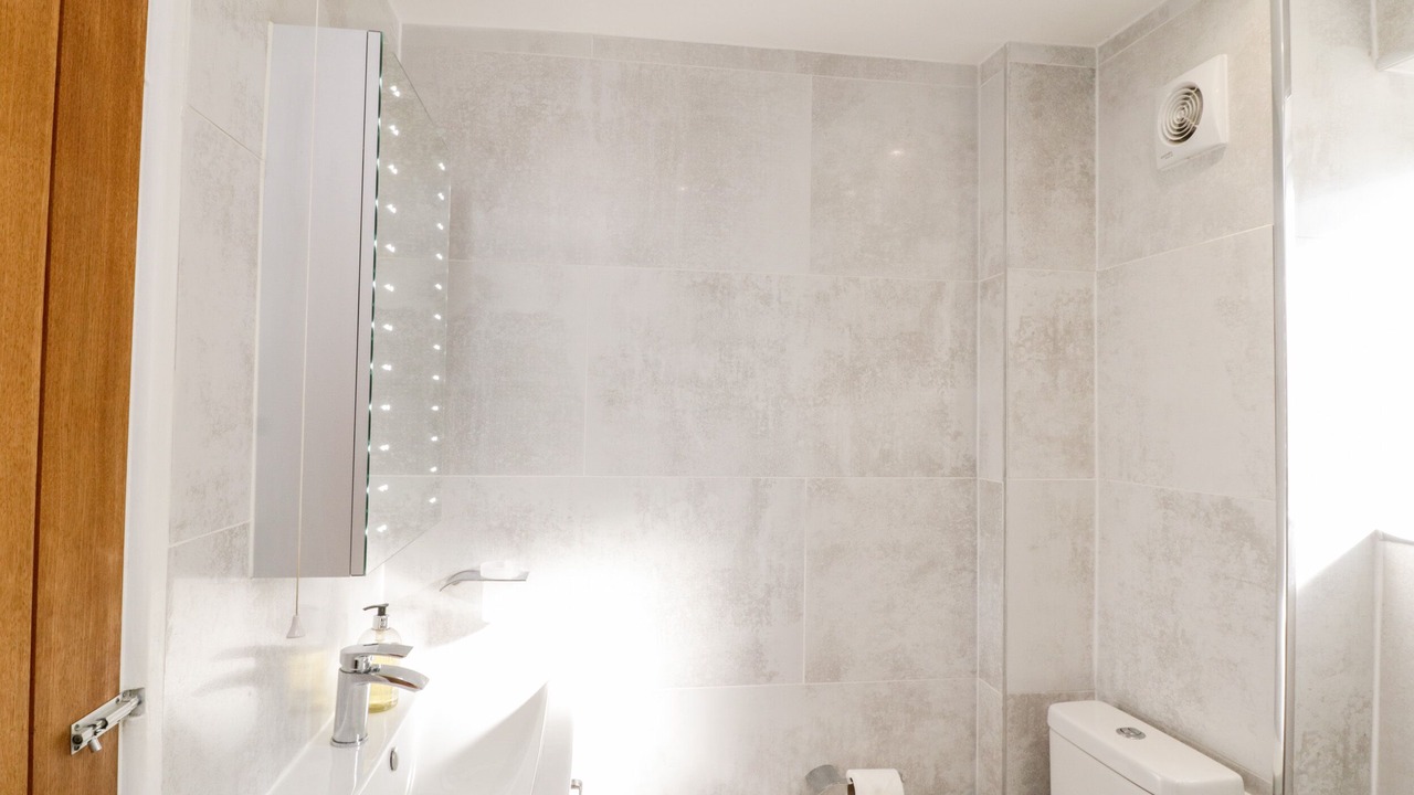 Photo of Bathroom in Downderry