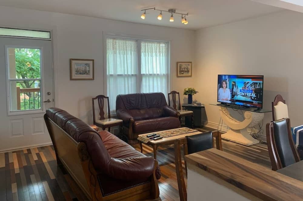 Photo of Livingroom in Saint Hyacinthe