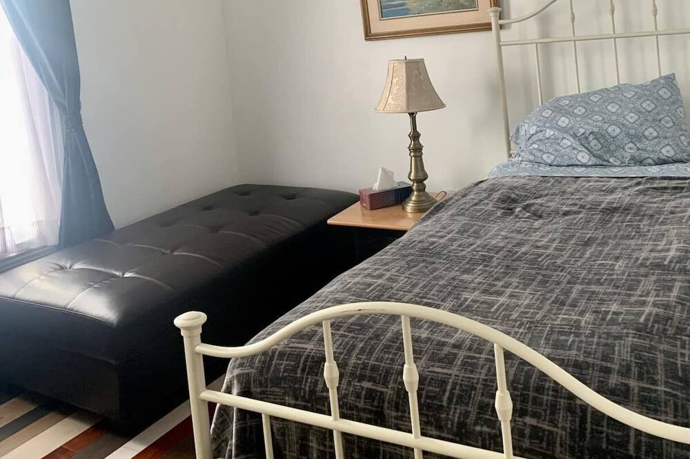 Photo of Bedroom in Saint Hyacinthe