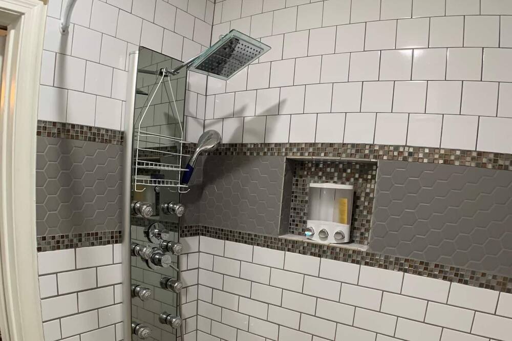 Photo of Bathroom in Spring