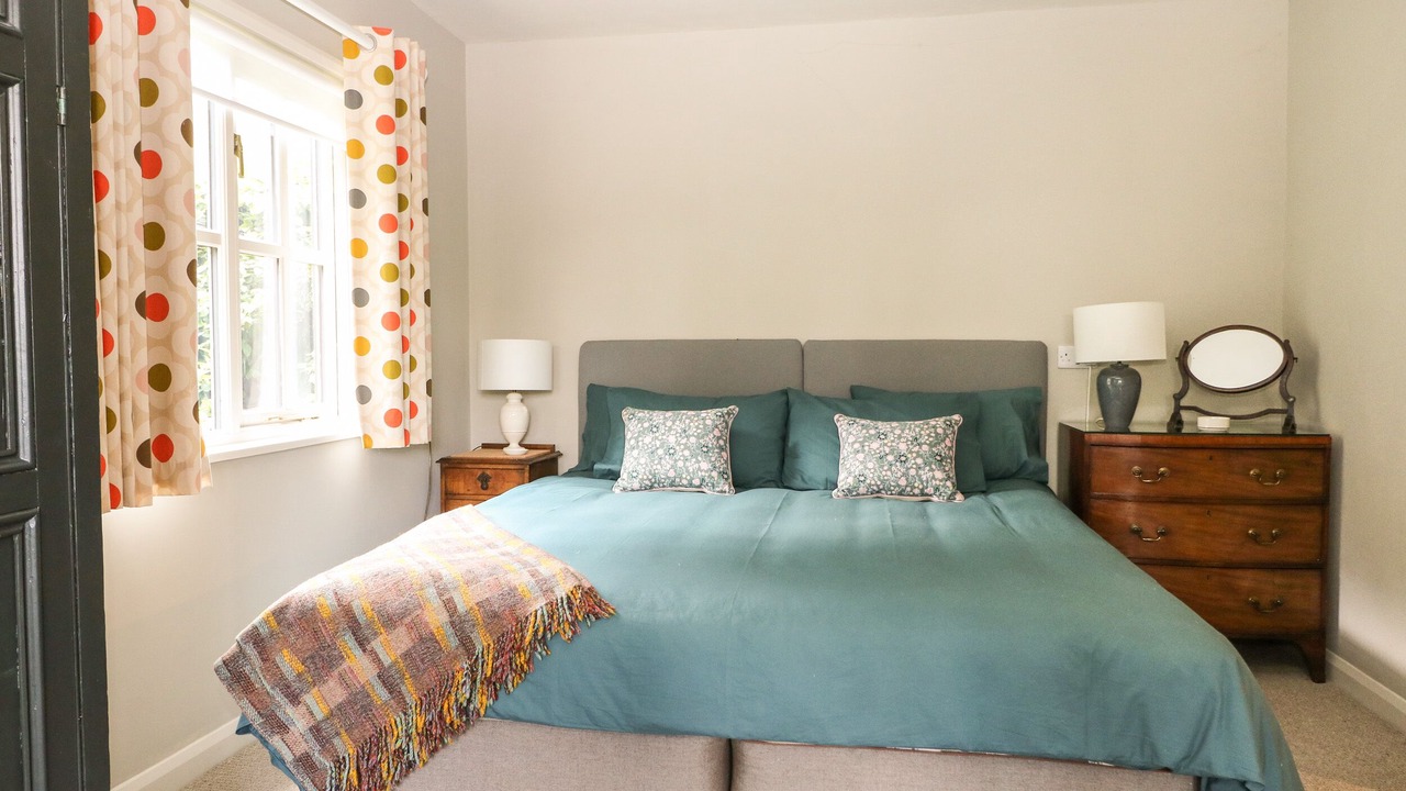 Photo of Others in Five Oak Green