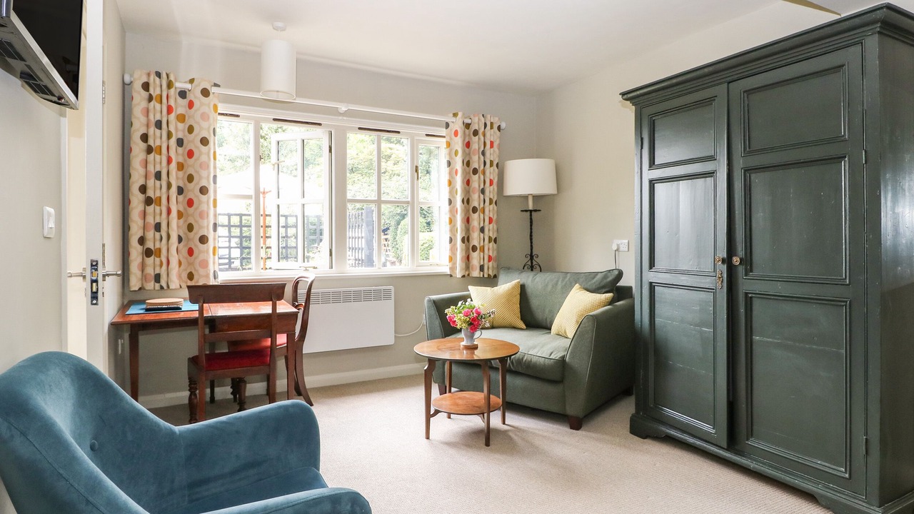 Photo of Others in Five Oak Green