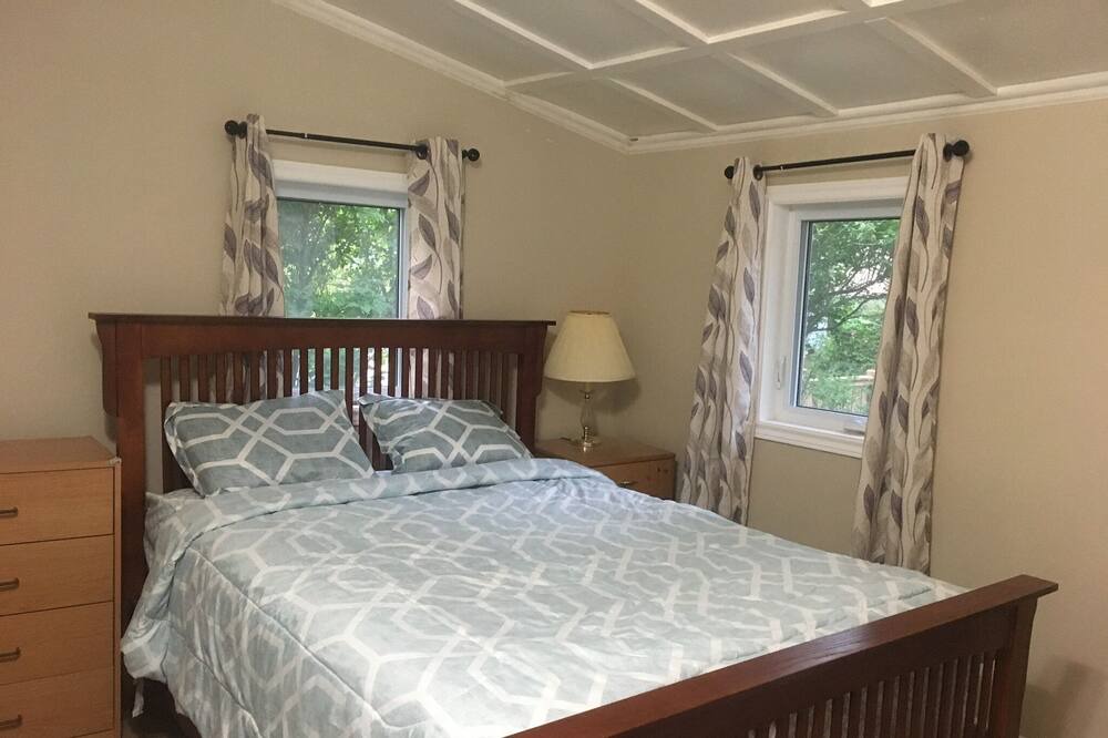 Photo of Bedroom in Acton