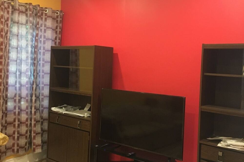 Photo of Livingroom in Acton