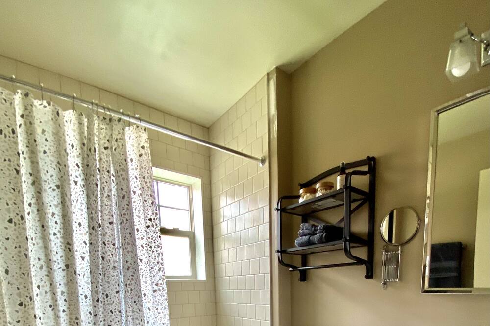 Photo of Bathroom in West Plaza