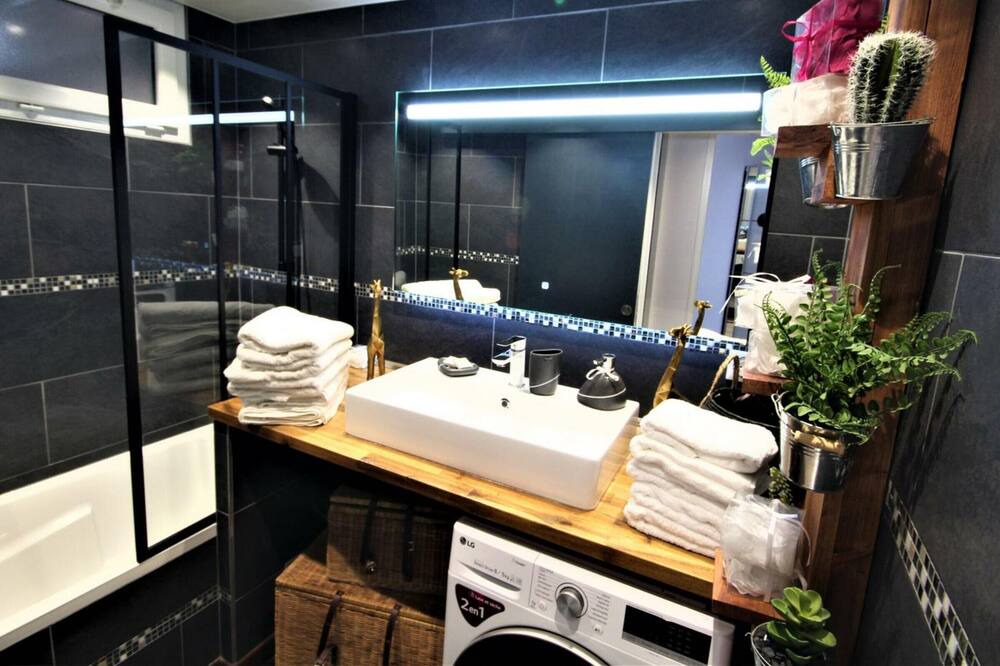 Photo of Bathroom in Fecamp
