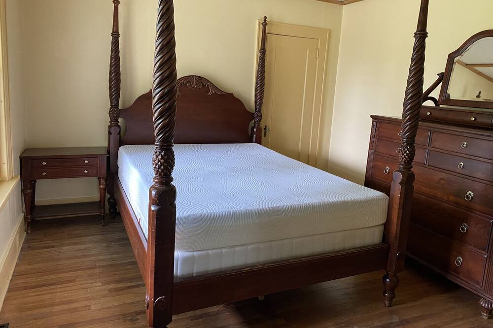 Photo of Bedroom in Forestport