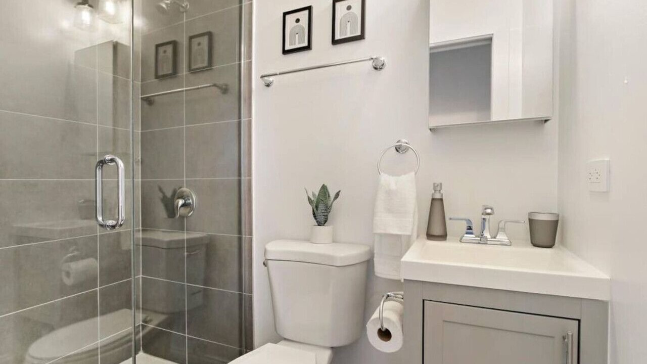 Photo of Bathroom in Avondale