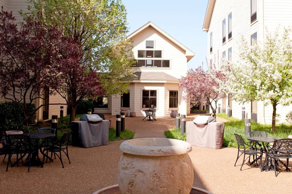 Photo of Outdoor in Chesterfield