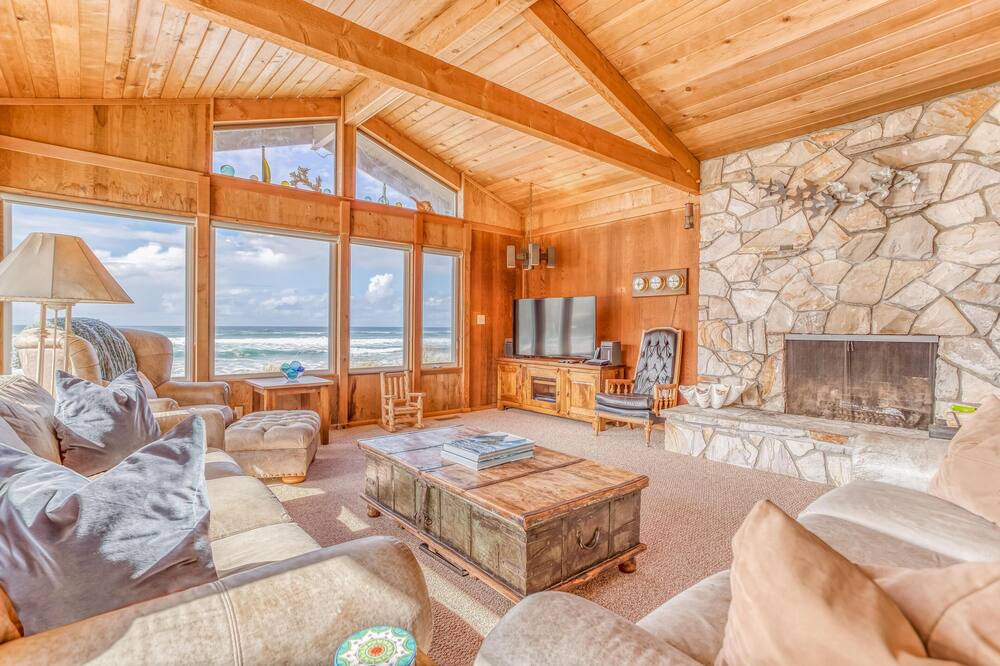 Photo of Livingroom in Neskowin