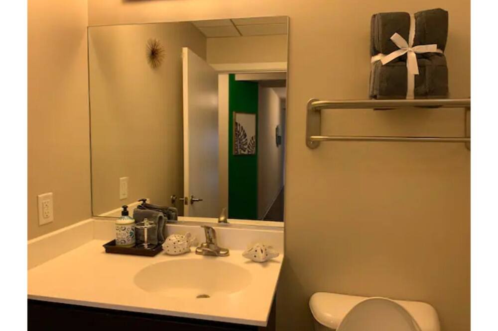 Photo of Bathroom in Inner Harbor