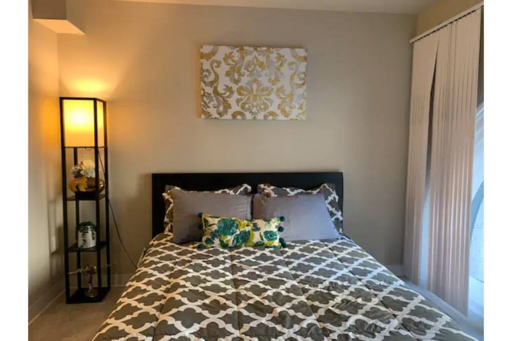 Photo of Bedroom in Inner Harbor