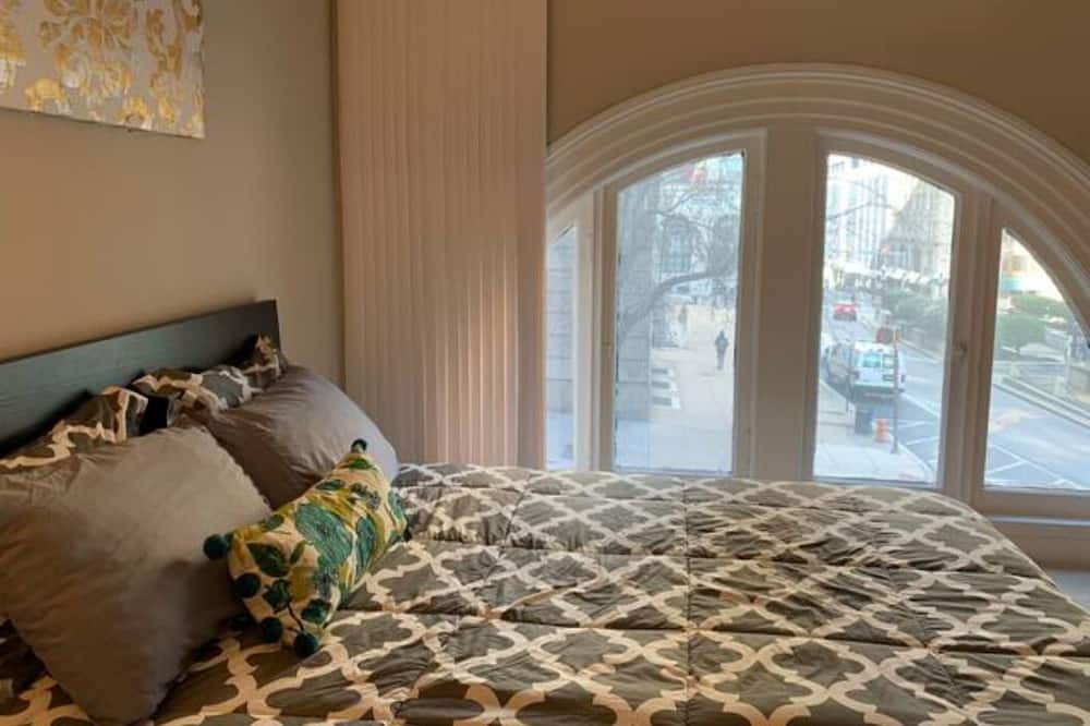 Photo of Bedroom in Inner Harbor