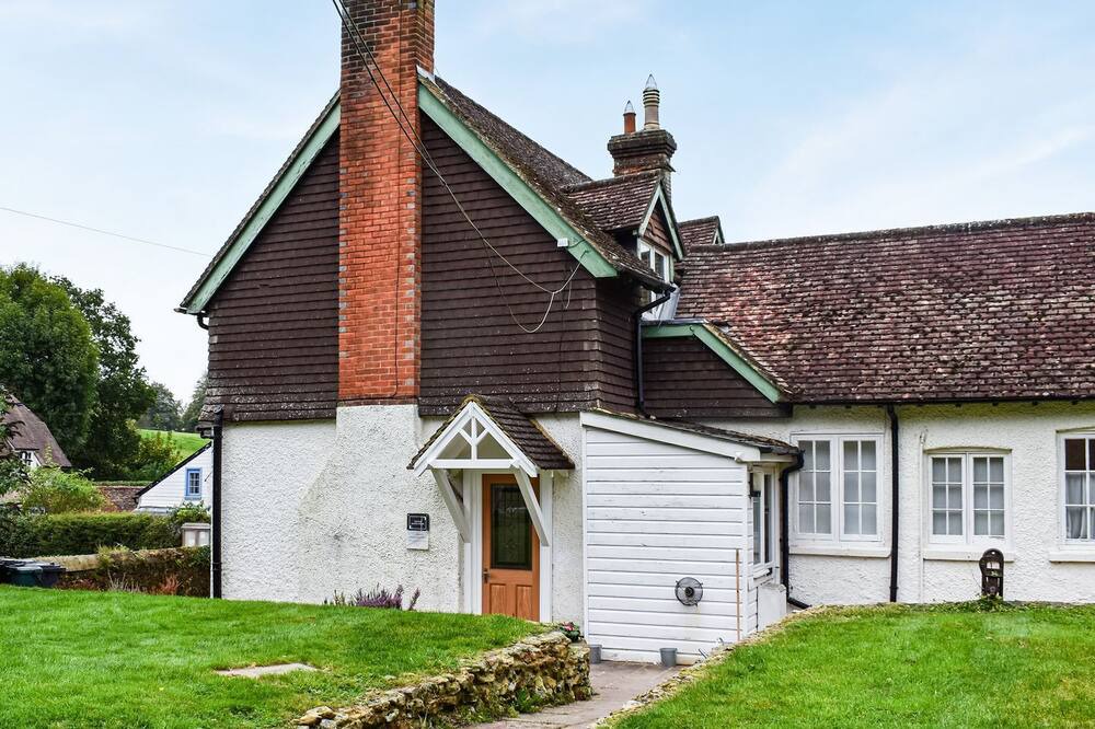 Photo of Outdoor in Peaslake