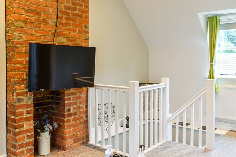 Photo of Livingroom in Peaslake