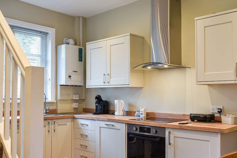 Photo of Kitchen in Peaslake