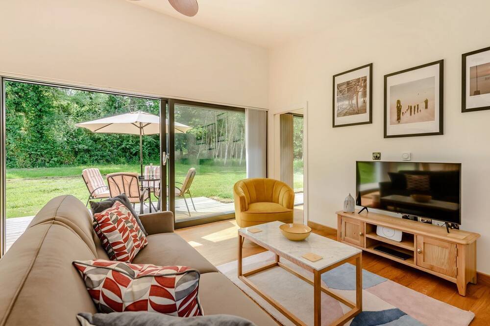 Photo of Livingroom in Beckley