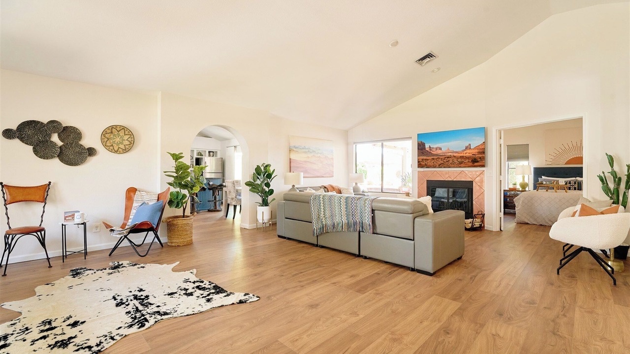 Photo of Livingroom in Casa Rica North