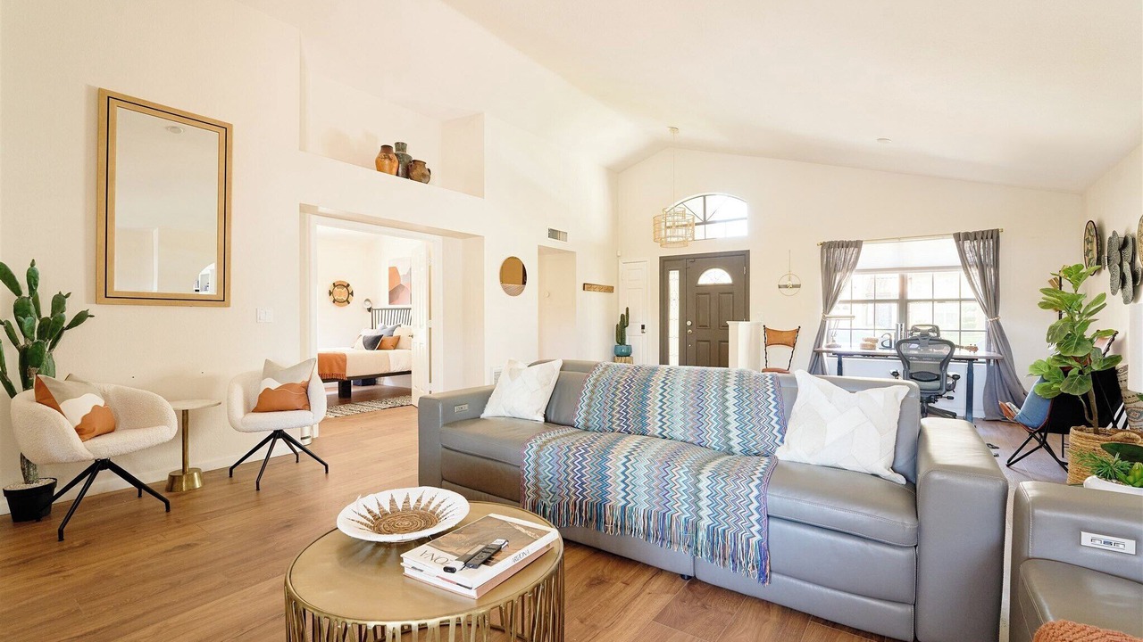 Photo of Livingroom in Casa Rica North