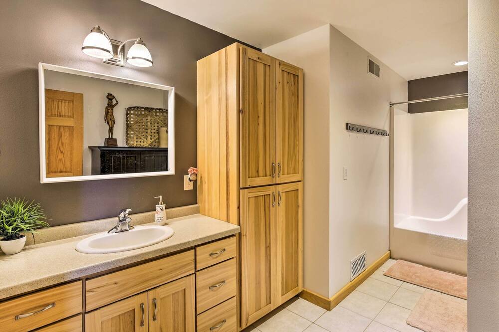 Photo of Bathroom in Brill