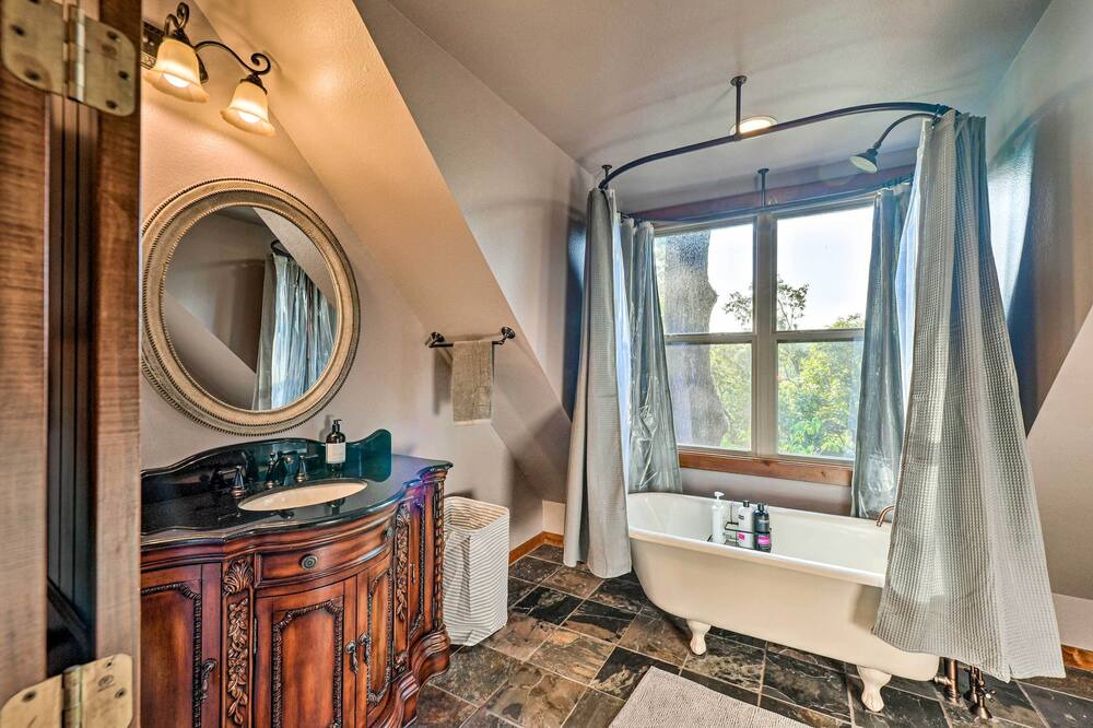 Photo of Bathroom in Anderson County