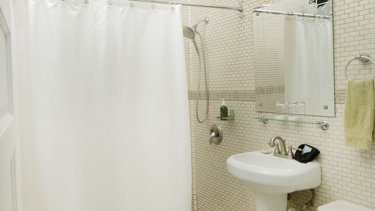 Photo of Bathroom in Cloverdale