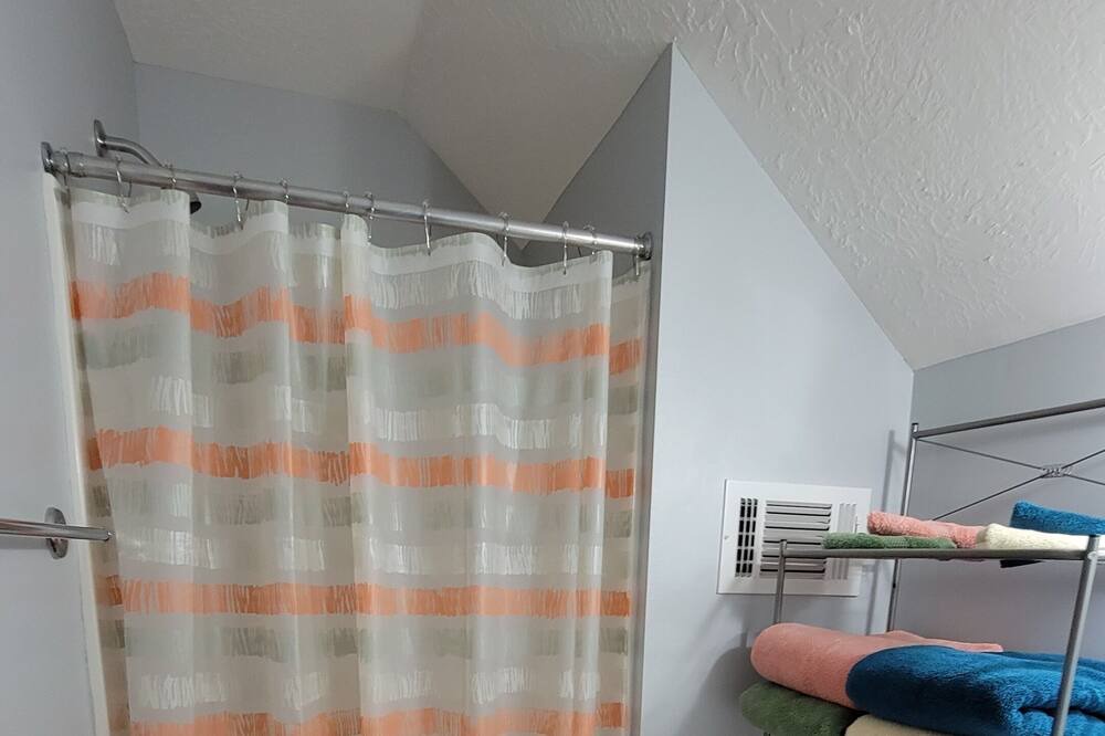 Photo of Bedroom in Grovetown