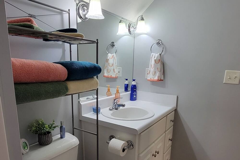 Photo of Bathroom in Grovetown