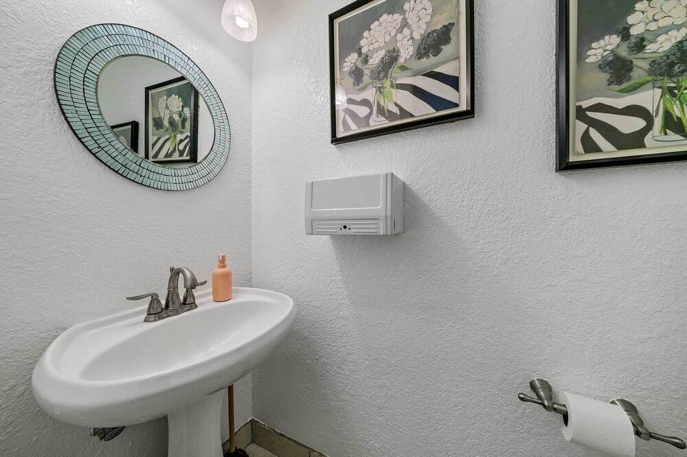 Photo of Bathroom in Loomis