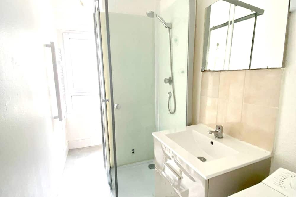 Photo of Bathroom in Rive Droite