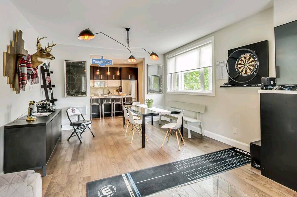 Photo of Bedroom in Oakwood Village