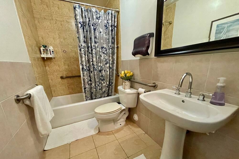 Photo of Bathroom in Rosemead
