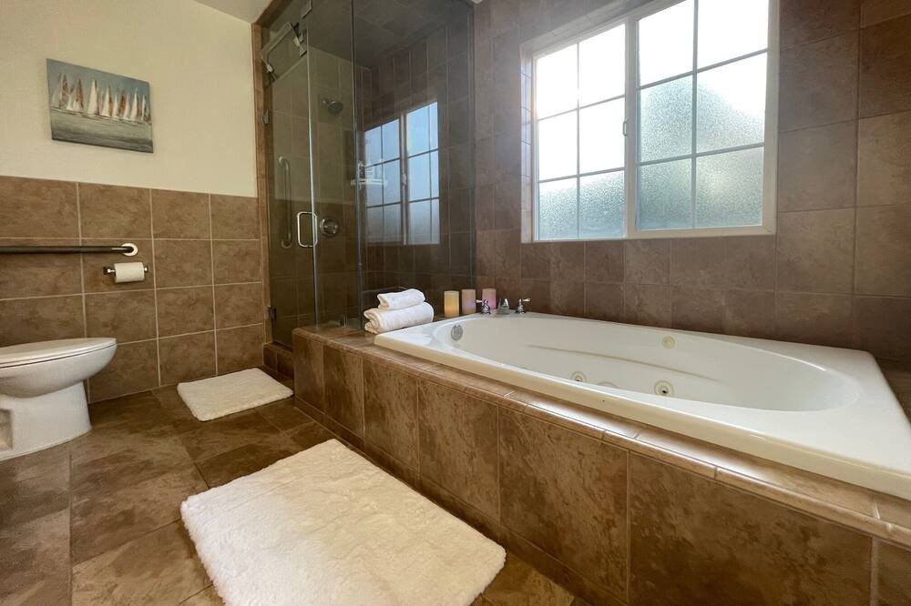 Photo of Bathroom in Rosemead