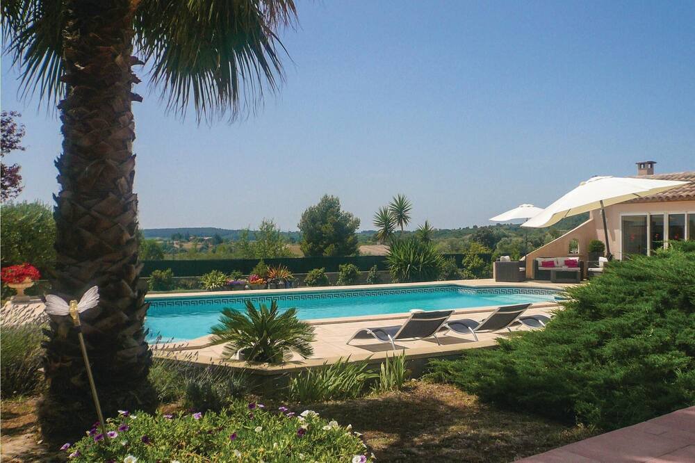 Photo of Others in Creissan