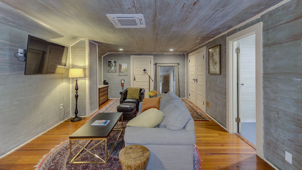 Photo of Bedroom in Vicksburg