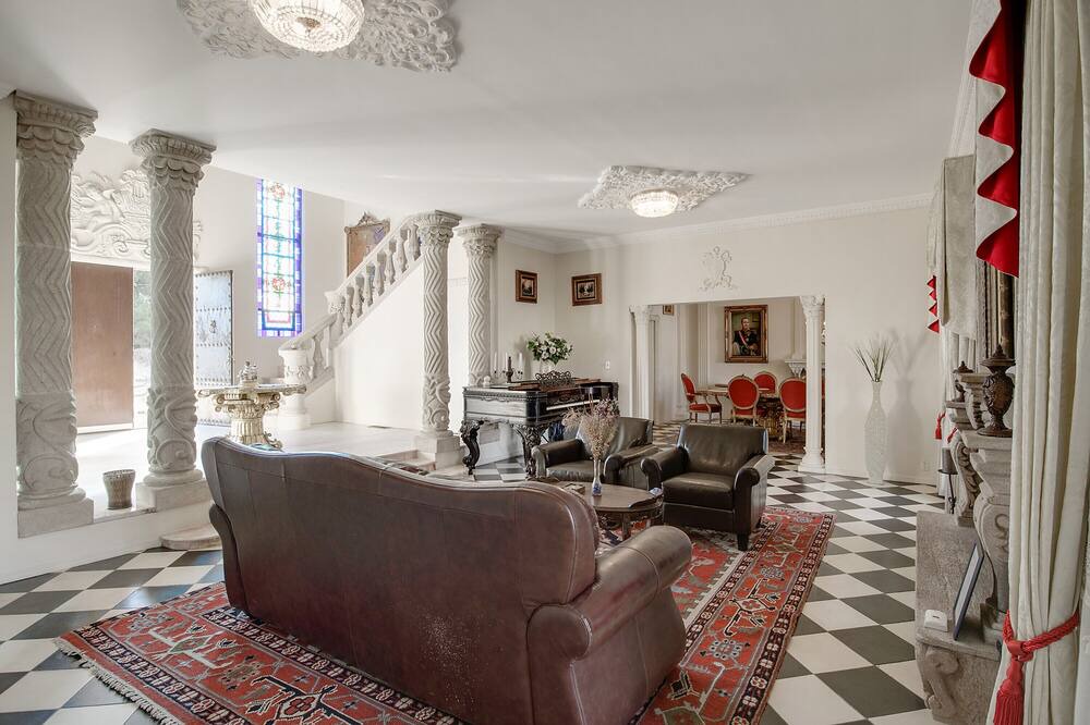 Photo of Livingroom in Southeast Heights