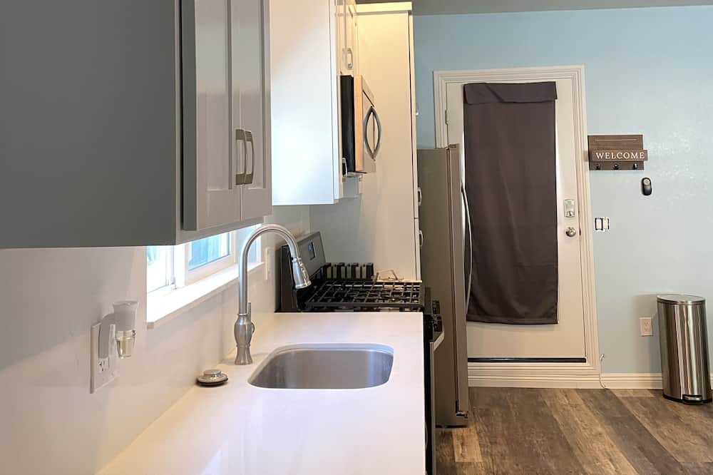 Photo of Bathroom in Wrightwood