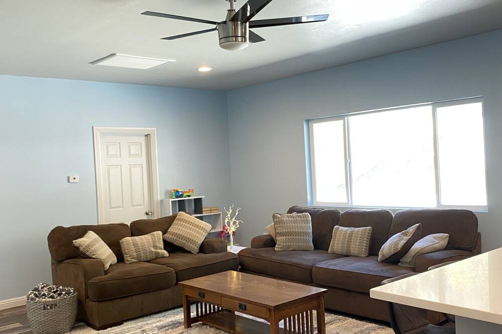 Photo of Livingroom in Wrightwood