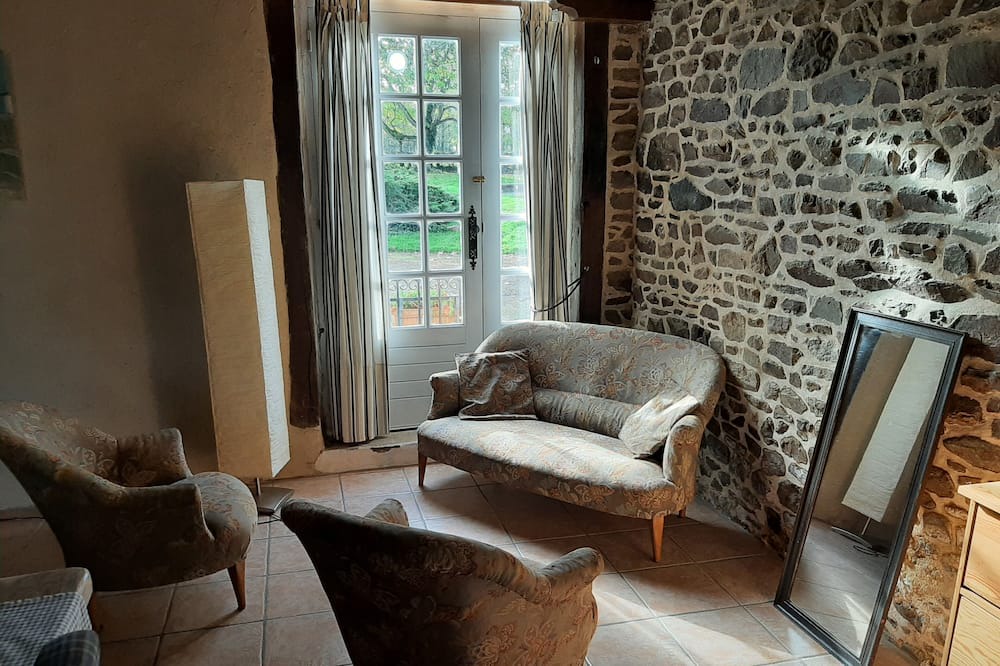 Photo of Others in Saint-Thual