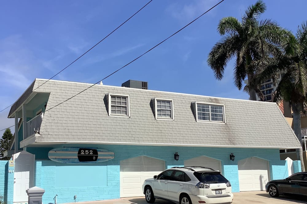 Photo of Outdoor in Island Estate