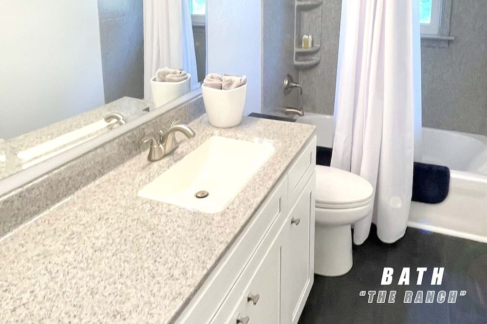 Photo of Bedroom in Chariton