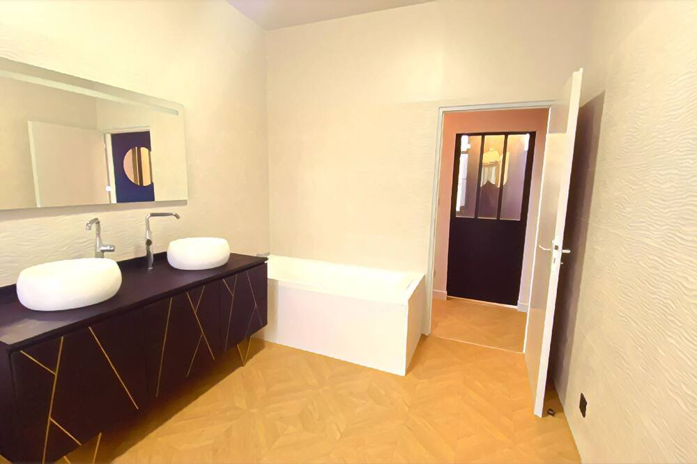 Photo of Bathroom in Lieu-Saint-Amand