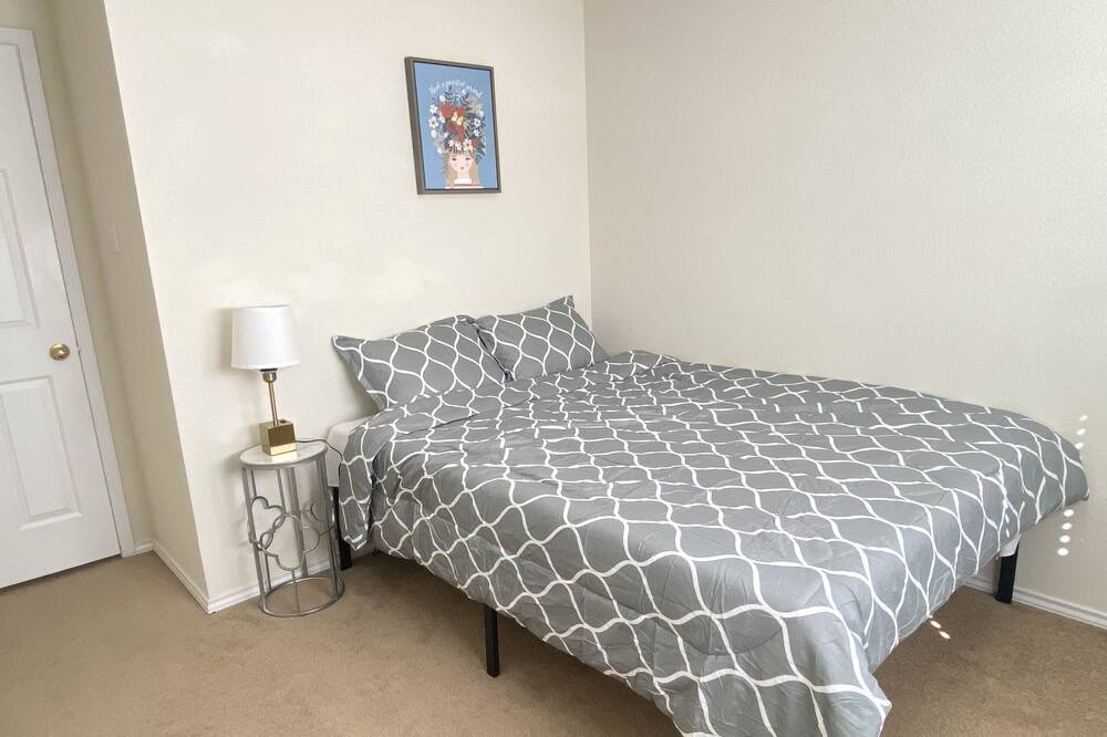 Photo of Bedroom in Killeen