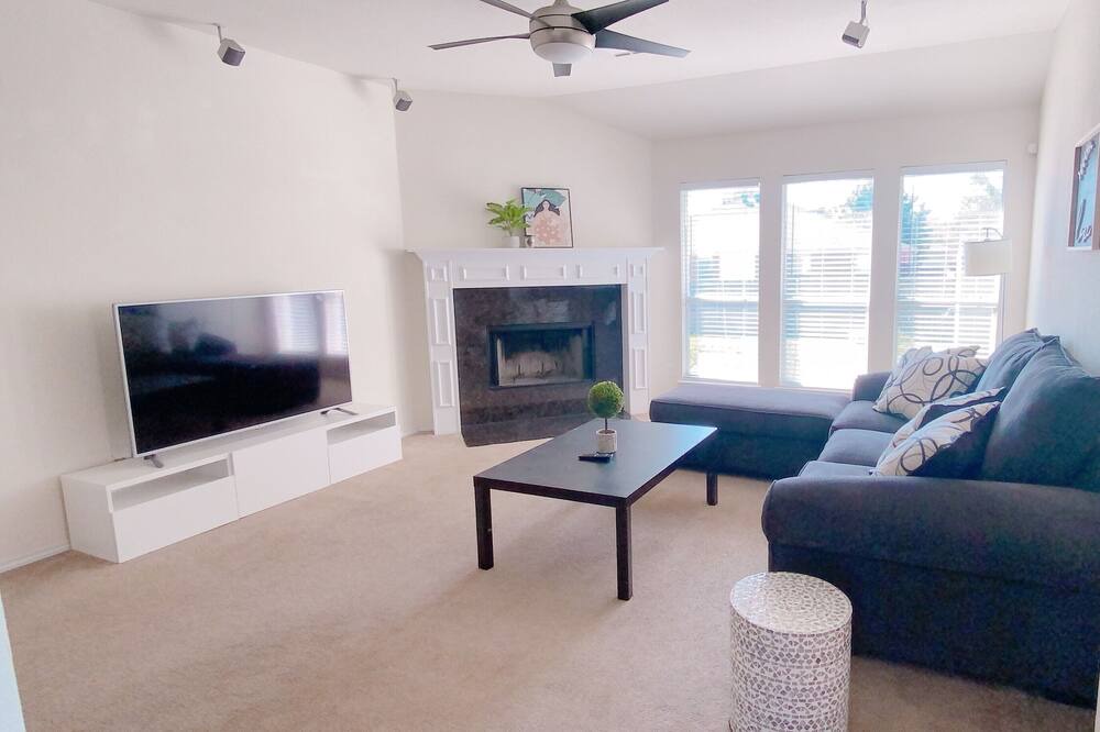 Photo of Livingroom in Killeen