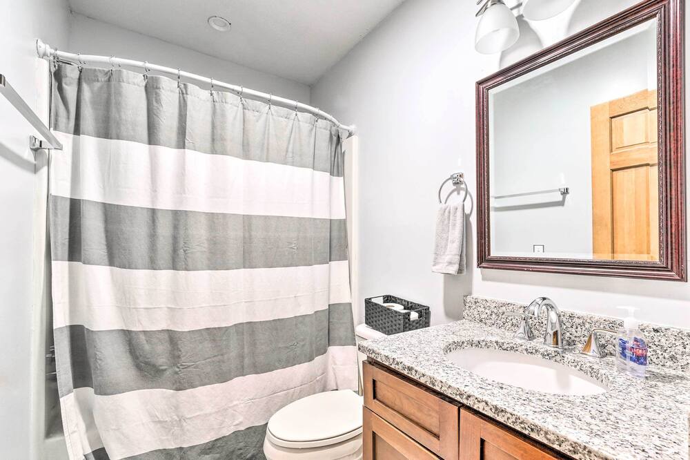 Photo of Bathroom in Howard