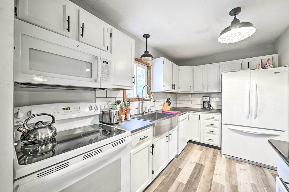 Photo of Others in Howard